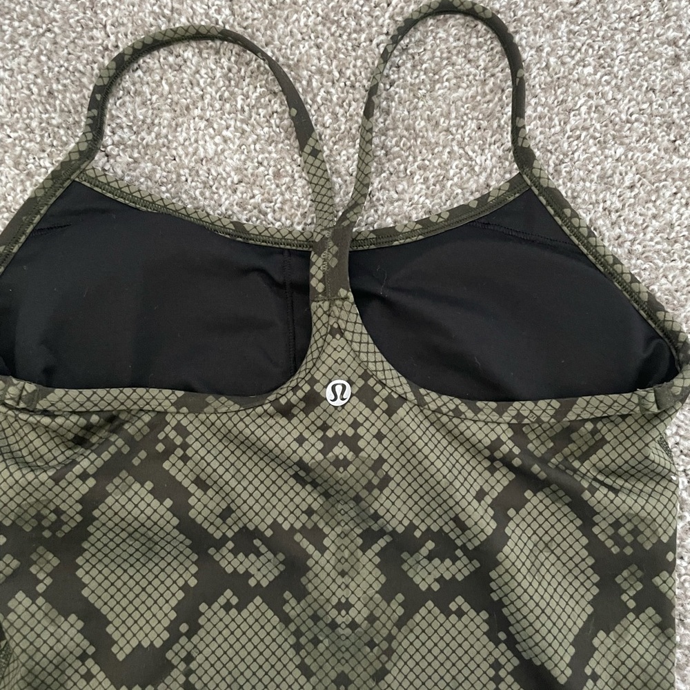 Lululemon Power Flow Y Tank